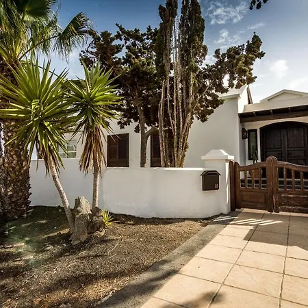 Willa Bella Lanzarote *
